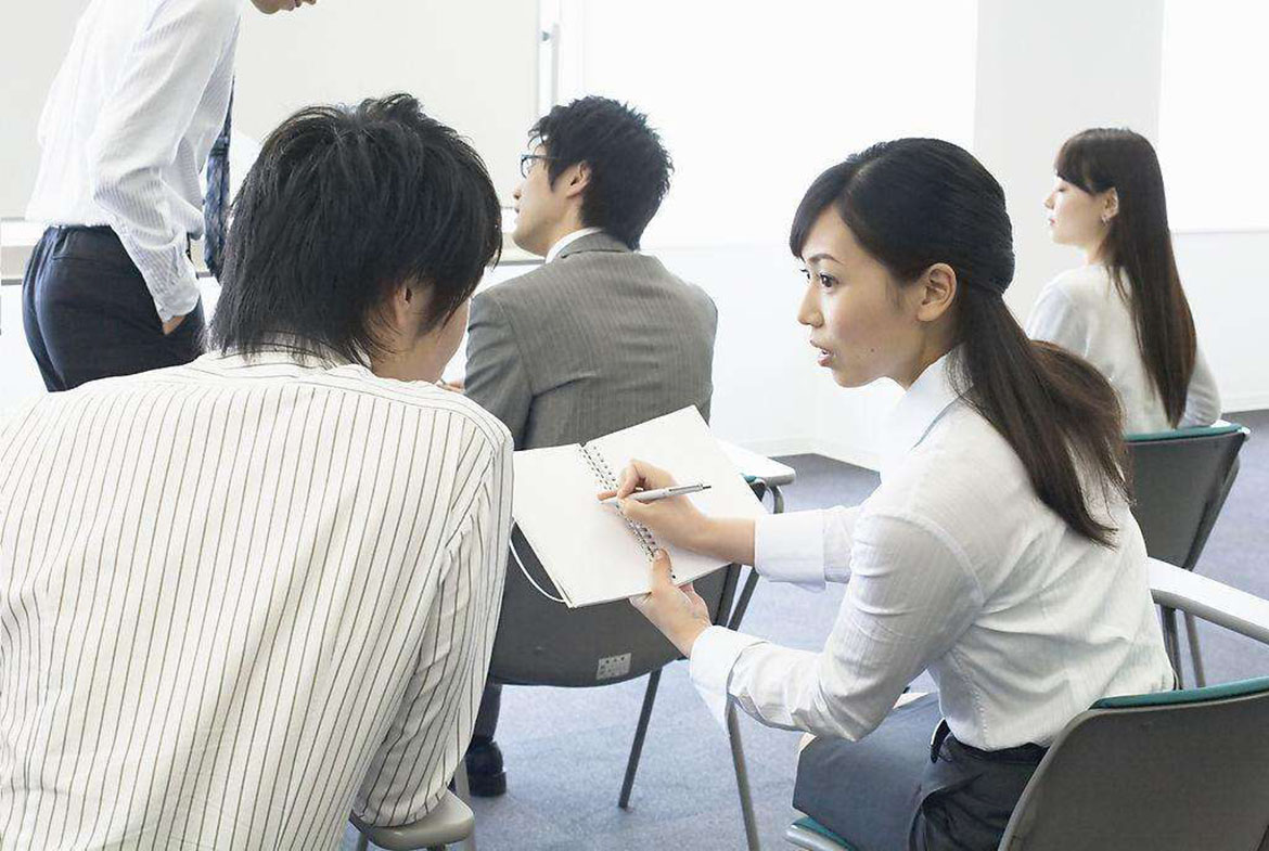 企業員工培訓：老員工激情不在，掉隊“元老”應如何安置？.jpg