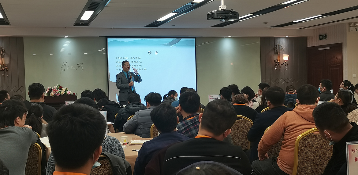 十分鐘了解企業(yè)管理咨詢報(bào)告如何寫.jpg